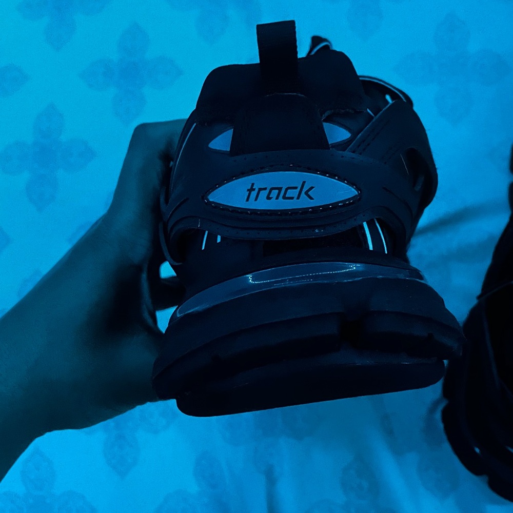 Trac Black VR Headset